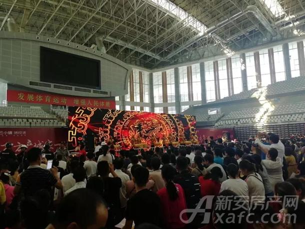 开盘活动现场图 开盘活动现场图